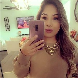 Meet your Posher, Celeste